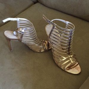 Brand new, Christian Siriano gold heels, Size 8